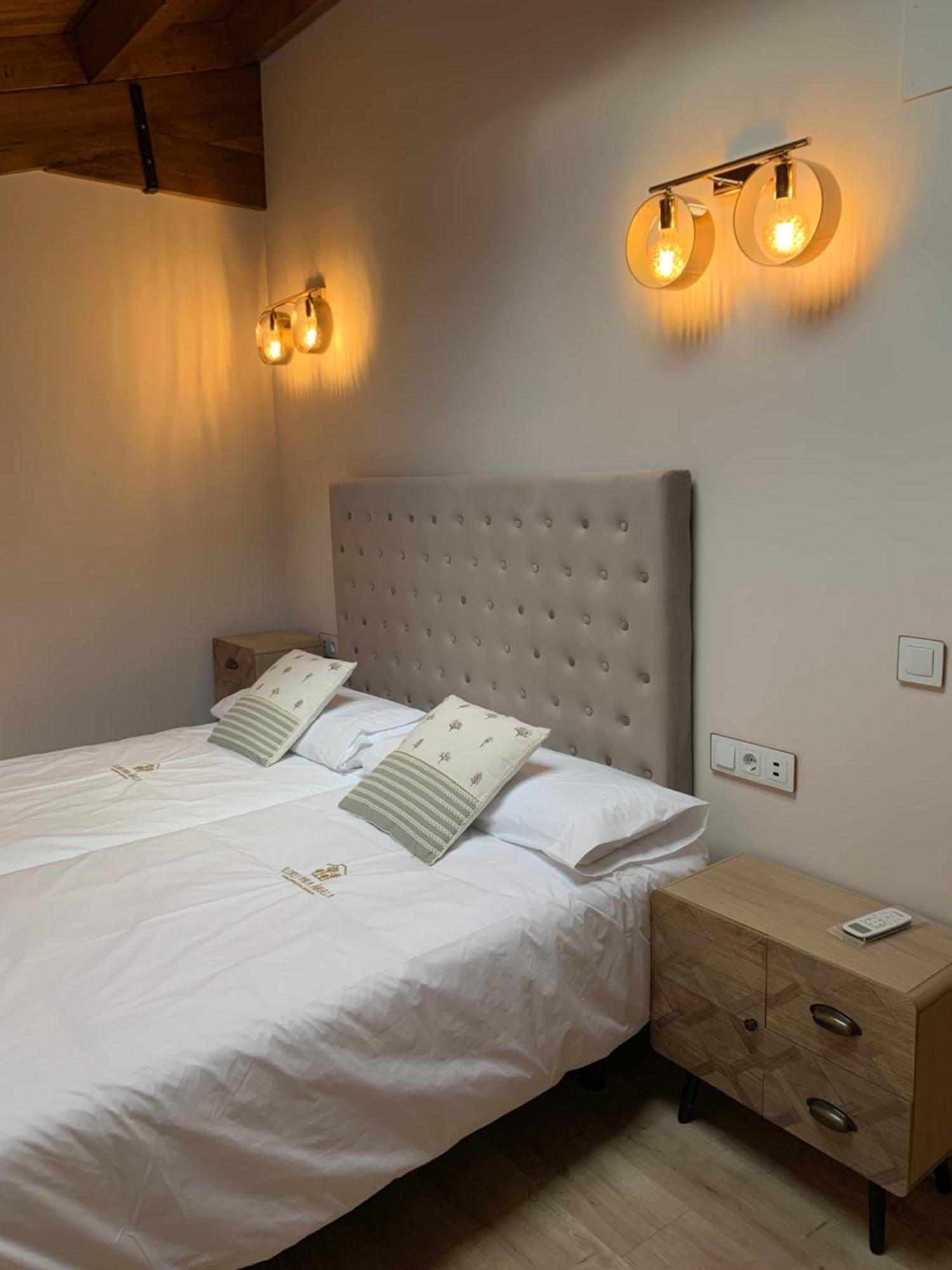 Apartamentos En El Valle Del Jerte Flores Para Angela Cabezuela Del Valle Ngoại thất bức ảnh