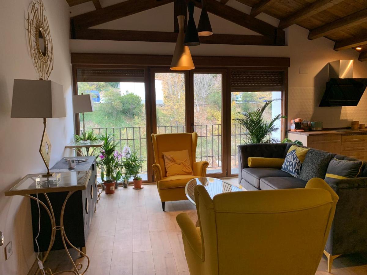 Apartamentos En El Valle Del Jerte Flores Para Angela Cabezuela Del Valle Ngoại thất bức ảnh