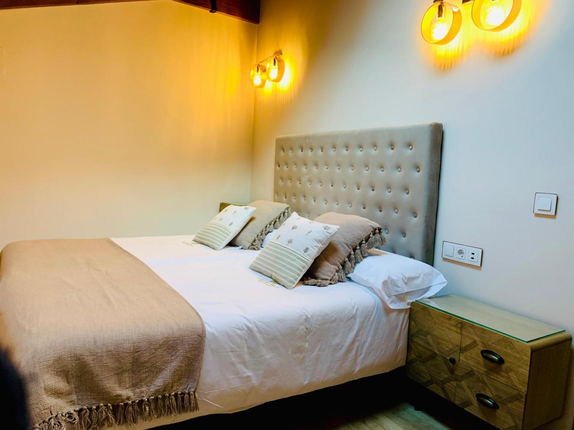 Apartamentos En El Valle Del Jerte Flores Para Angela Cabezuela Del Valle Ngoại thất bức ảnh