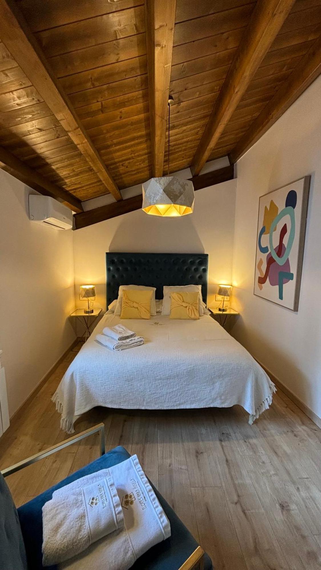 Apartamentos En El Valle Del Jerte Flores Para Angela Cabezuela Del Valle Ngoại thất bức ảnh